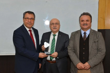 Selçuk Üniversitesi Edebiyat Fakültesinde “Kültür ve Edebiyatımızda Mevlana” anlatıldı